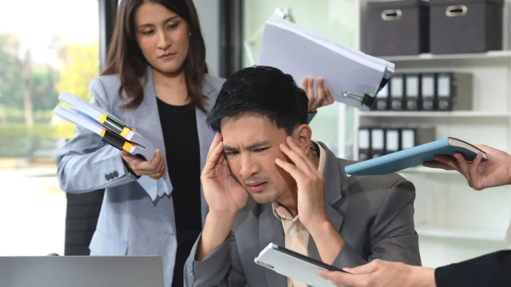 Hostigamiento laboral: cómo denunciar sin perder tu empleo